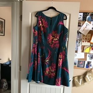 Gabby Skye women’s Dress NWT - 18W